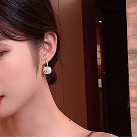 NWT STERLING SILVER DIAMOND EARRINGS - Picture 3 of 3